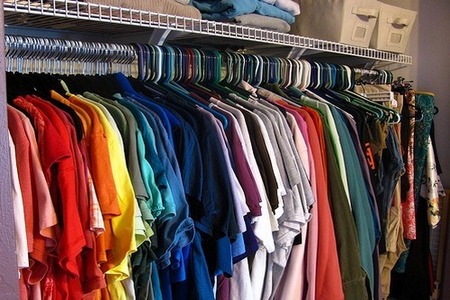 EPP Group educates Europeans to avoid clothes wastage