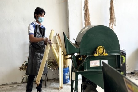 Philippines opens banana fiber textile innovation hub
